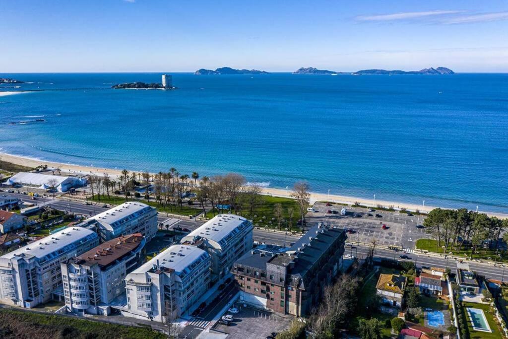 Apartamentos En Playa De Samil Primera Linea De Playa Pe Na Areia Βίγκο Εξωτερικό φωτογραφία