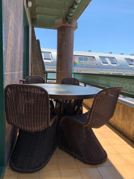 Apartamentos En Playa De Samil Primera Linea De Playa Pe Na Areia Βίγκο Εξωτερικό φωτογραφία