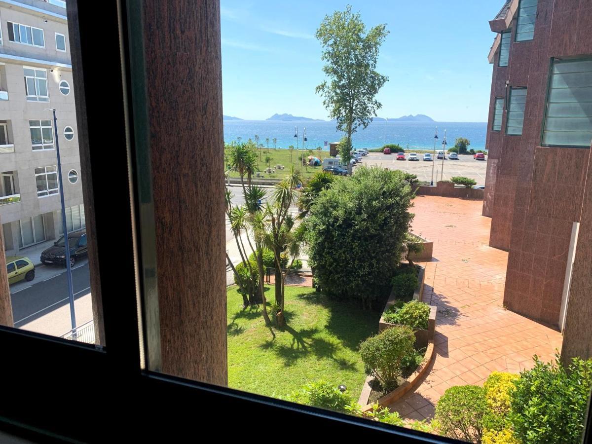 Apartamentos En Playa De Samil Primera Linea De Playa Pe Na Areia Βίγκο Εξωτερικό φωτογραφία